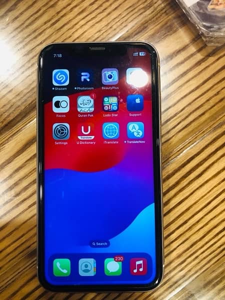Iphone XR Dual sim approved 128gb with Box and Cable 1