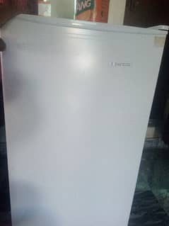 East-Cool Bed Room Size Refrigerator