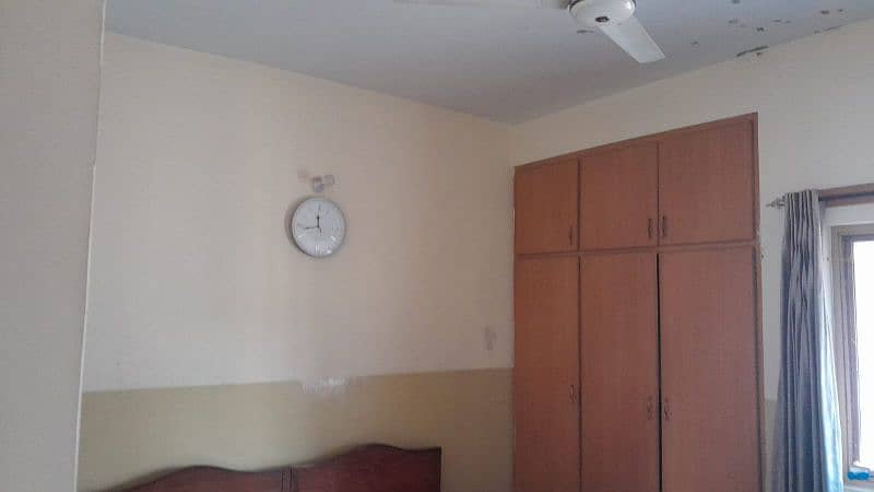 flat for rent D type G-11 G-11/4 FGEHF (housing Foundation) 3