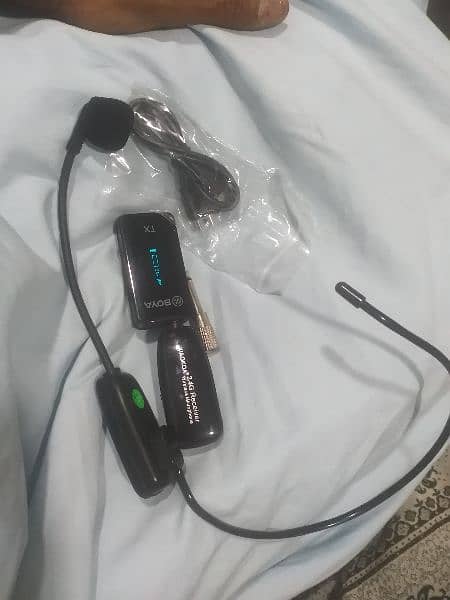 brand new wireless mic and receiver set 6