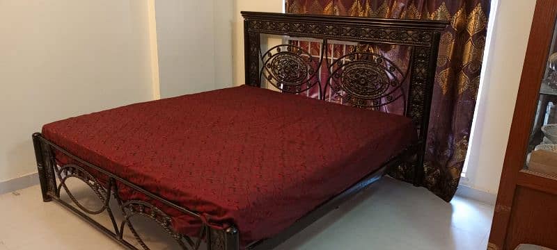 king size Bed Set 0