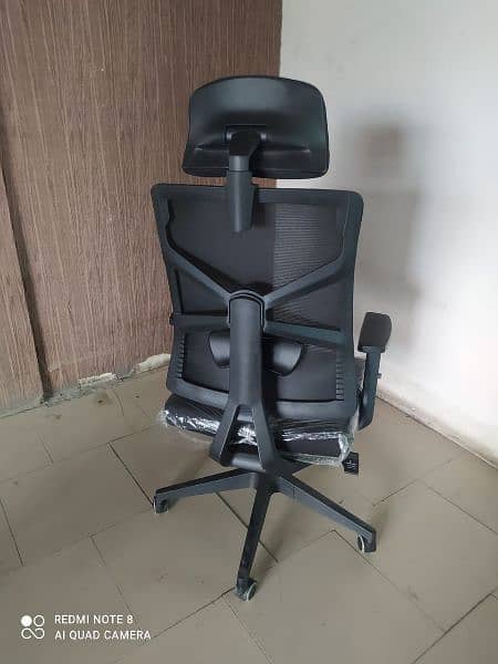 Executive Office Chair, Ergonomic Office Chair, Headrest Back Support 3