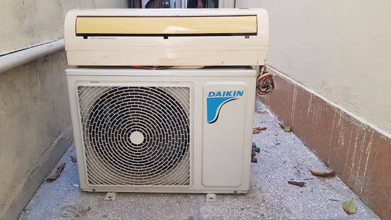 Diakin 1 Ton AC For Sale 0