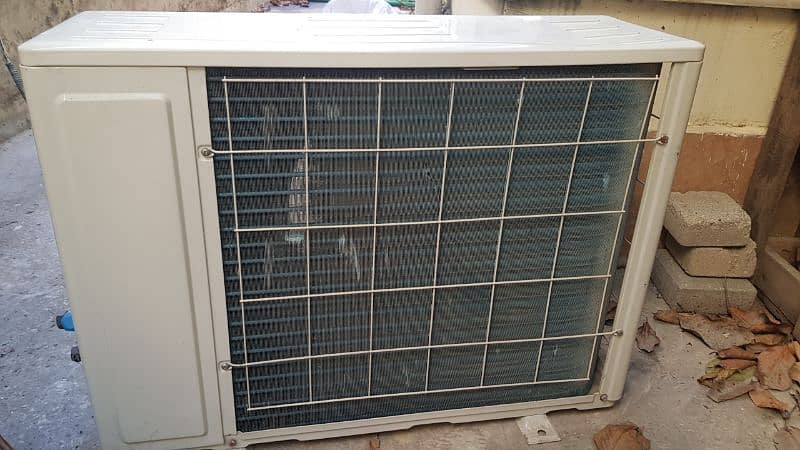 Diakin 1 Ton AC For Sale 1