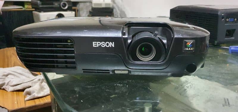 Epson HD Projector & accessories 1