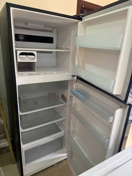 Hitachi refrigerator 1