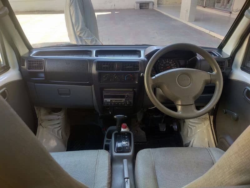 Nissan clapper 2008 / 2013 model net and clean 3