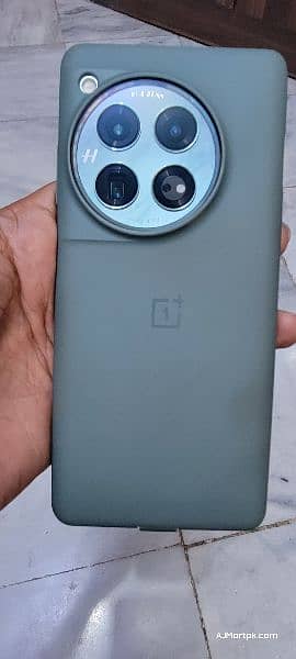 OnePlus 12 Genuine PTA Approved, Flowy Emerald 16GB RAM, 512GB Storage 3