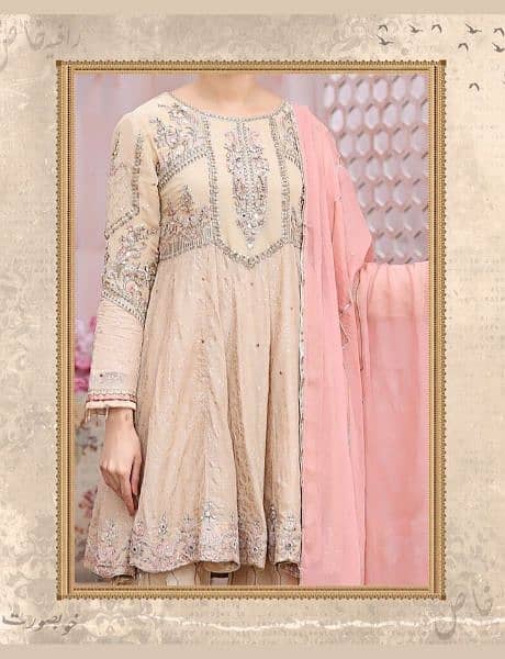 This 3pc suit is from rafia۔pk and excellent in condition 8