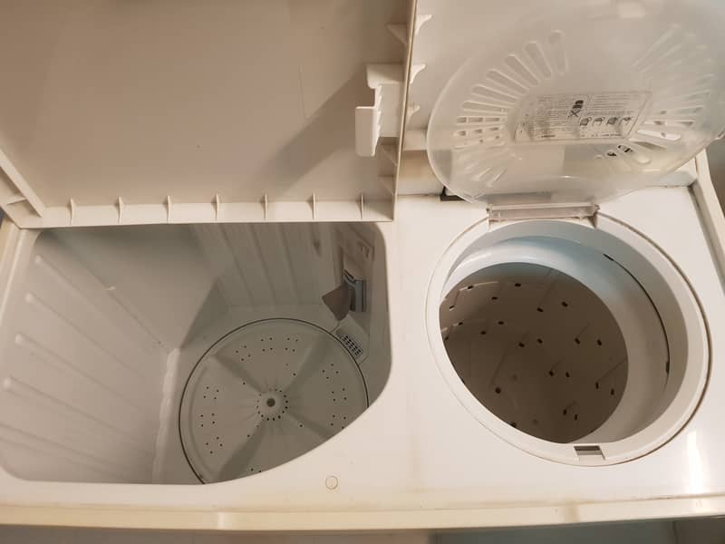 Haier washing Machine with dryer/spinner 6
