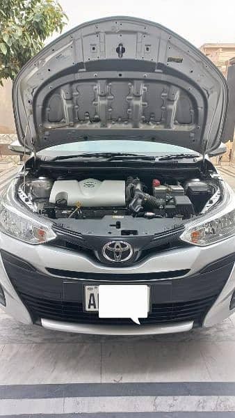 Toyota Yaris GLi 1