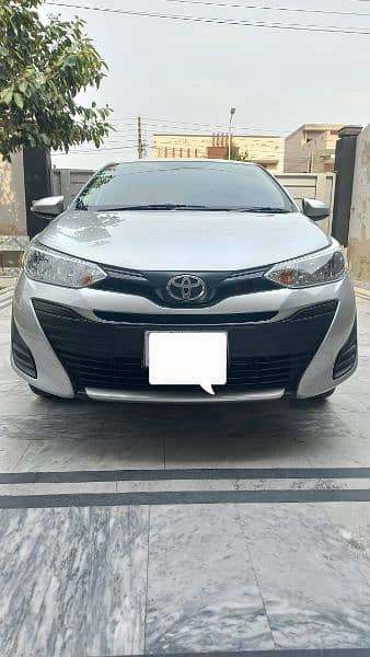 Toyota Yaris GLi 4