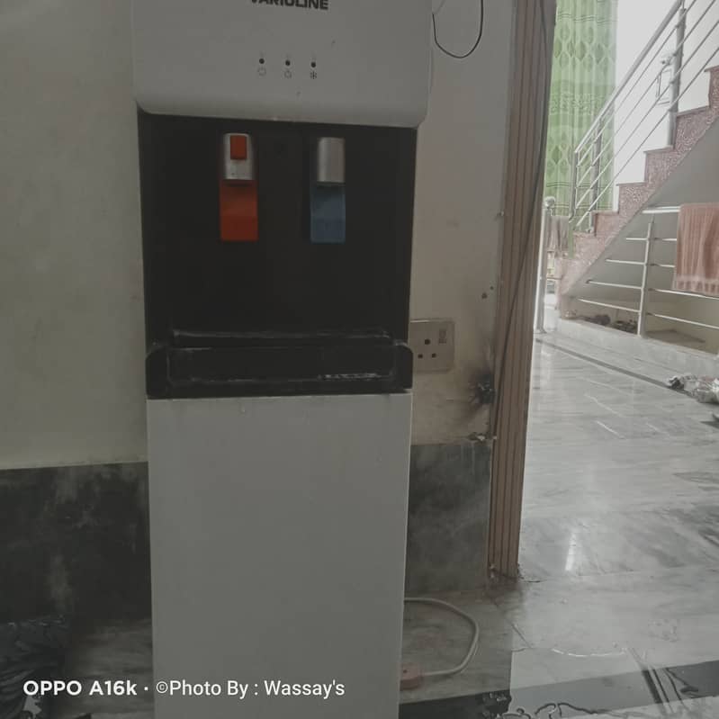 Varioline water dispenser with mini refergerator 1