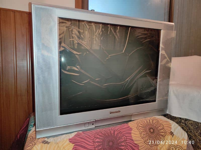 29 inch Panasonic Flat Screen TV 1