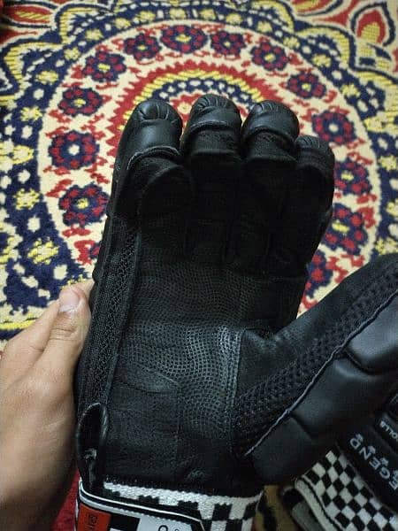 Grey Nicolls Gloves 1