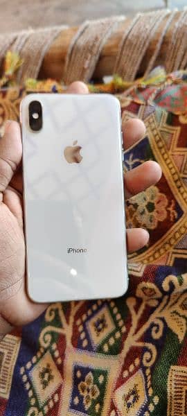 I phone xs max 10 by 9 condition trutone face id active Num03157537576 2