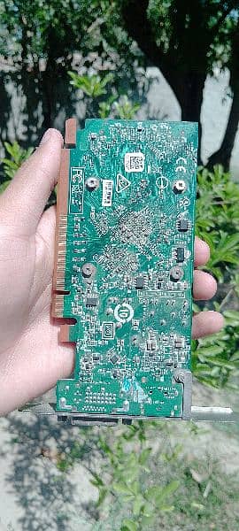 AMD R5 430 2Gb ddr3 Graphics card 4