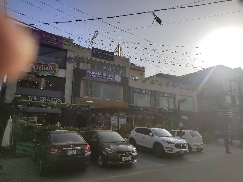 Gulberg Ground Floor Space For Rent 3