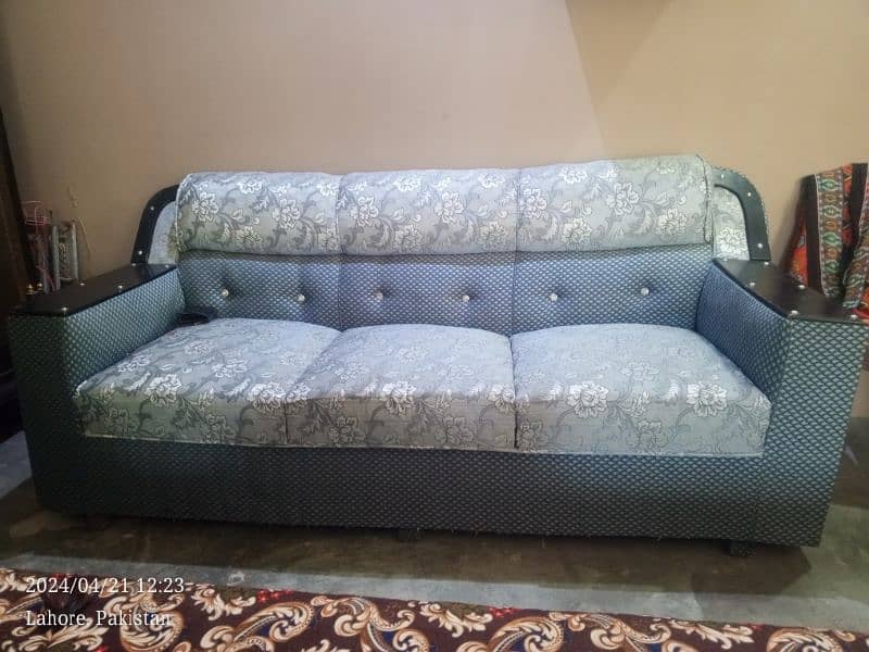 6 seater sofa set in good condition 4