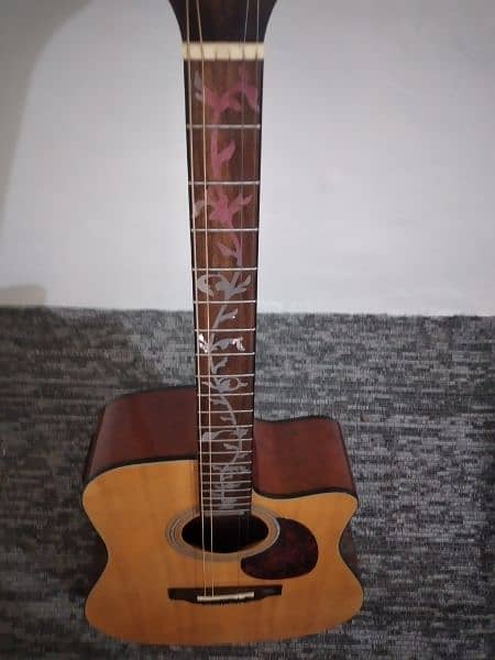 guitar in very good condition 1