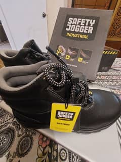 Safety Jogger industrial made in Europe 8000