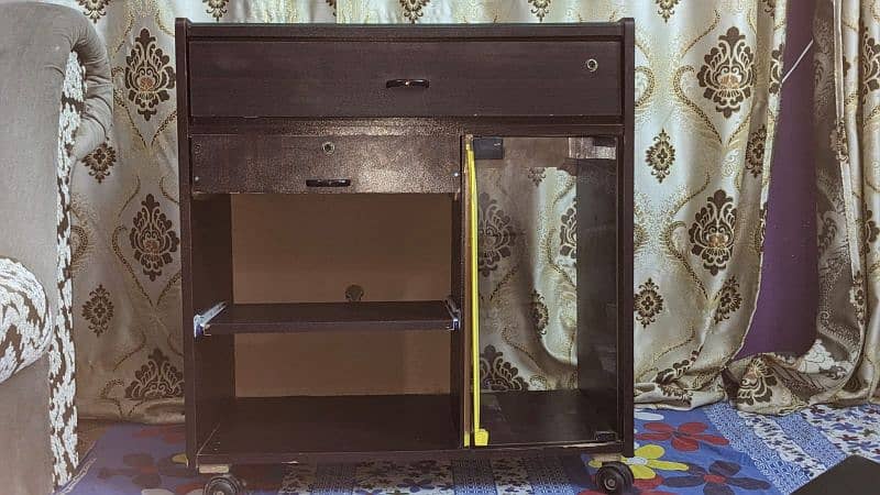 computer trolley/table new condition urgent sale 1