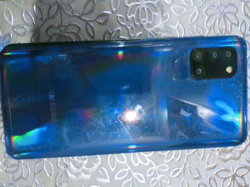 Samsung Galaxy A31 1