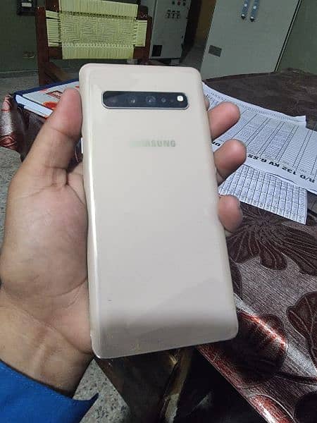 Samsung s10 5G 9
