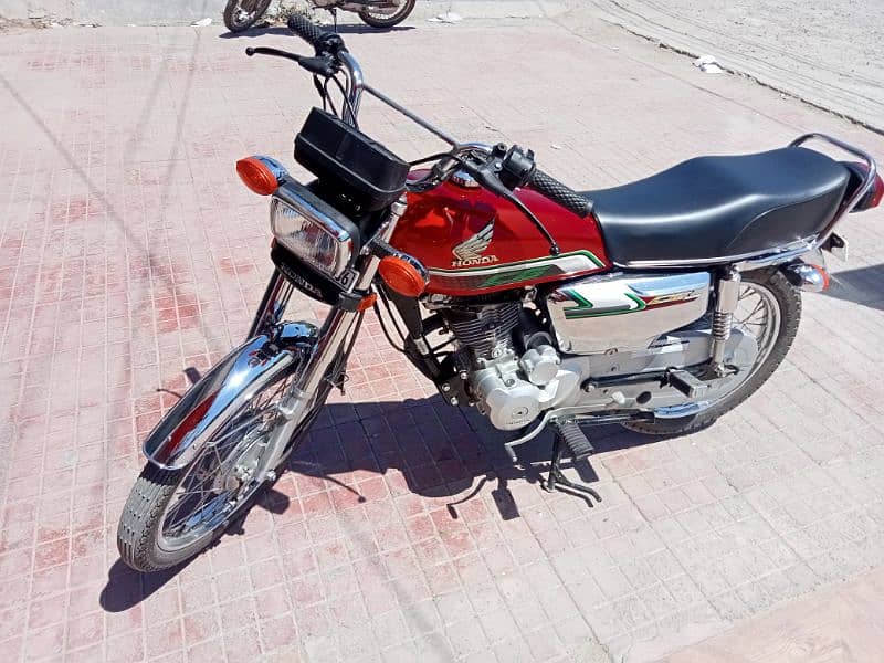 Honda 125 10/10 condition first owner 2