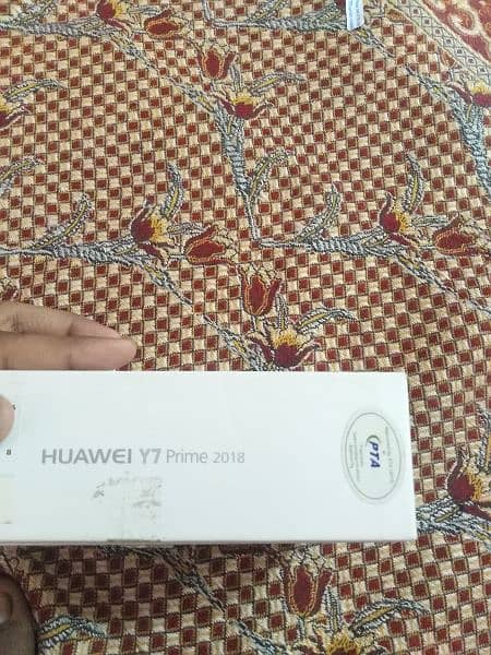 HUAWEI Y7 Prime 2018 with box all OK sealed set he GB 3/32 he 8