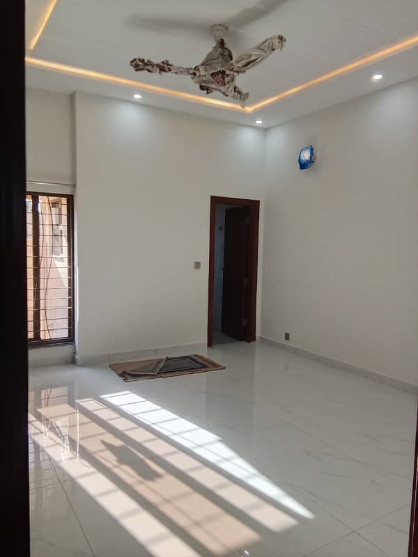 5 BEDS 10 MARLA BRAND NEW HOUSE FOR RENT LOCATED BAHRIA ORCHARD LAHORE 11