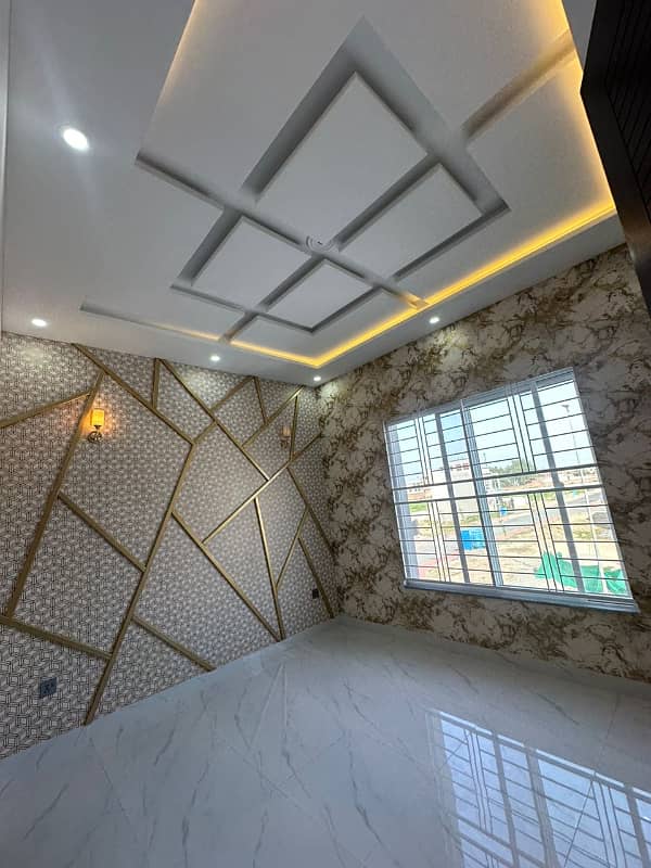 3 BEDS 5 MARLA BRAND NEW HOUSE FOR SALE LOCATED BAHRIA ORCHARD LAHORE 17