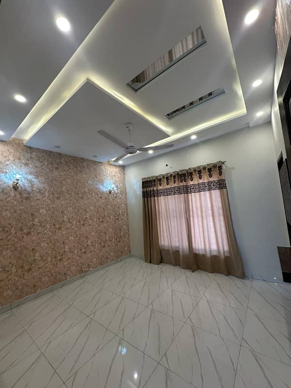 3 BEDS 5 MARLA BRAND NEW HOUSE FOR SALE LOCATED BAHRIA ORCHARD LAHORE 9
