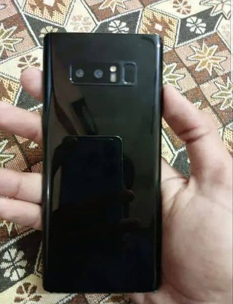 Samsung galaxy Note 8 with box 2