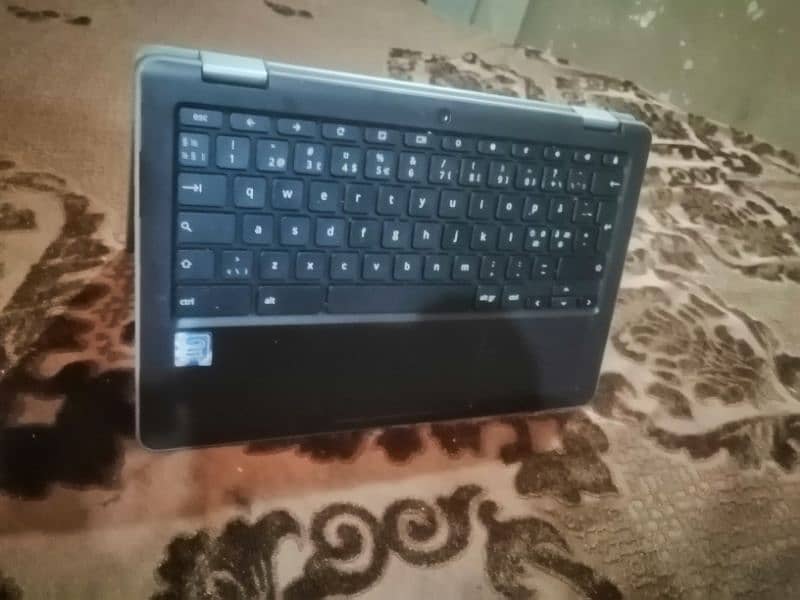 Asus Touch 4gb 32gb chromebook 360 rotateable 3