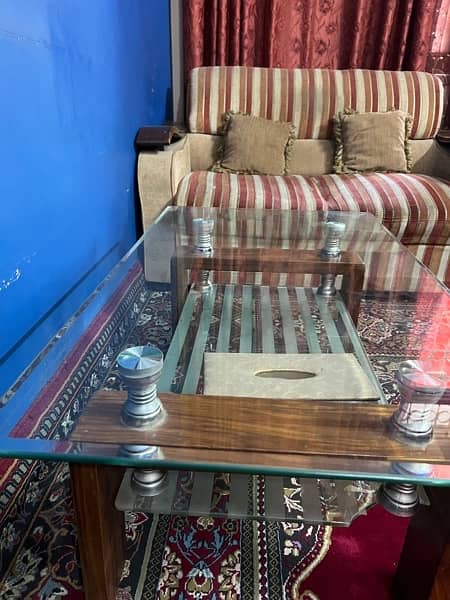 7 seater sofa set and table for sale 7
