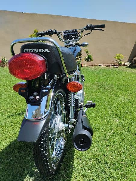 Honda CG 125 2023-24 1