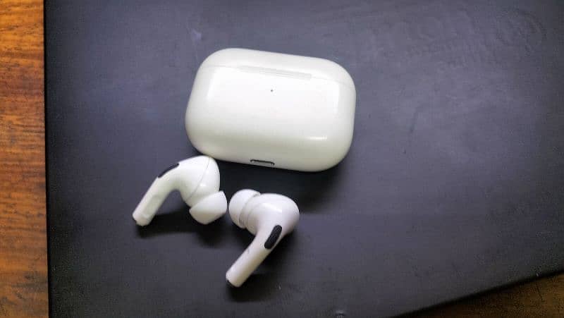 Original Apple Airpods pro magsafe 2