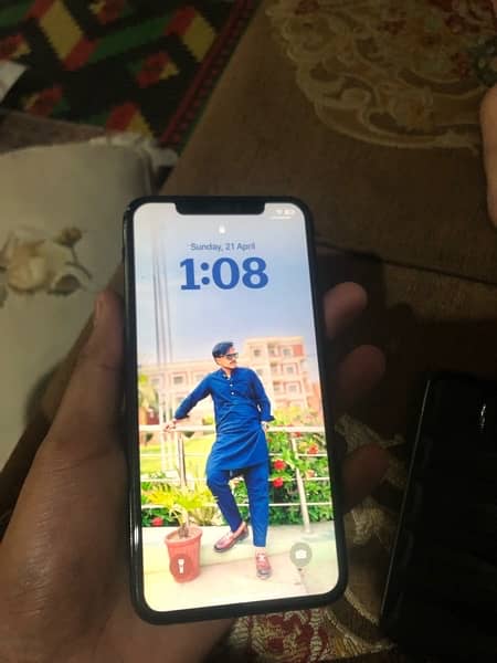 I am selling iPhone 11 Pro Max factory unlock 256gb 85% battery health 1