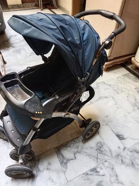 Garco Orignal stroller in good condition Serious buyers contact plz 5