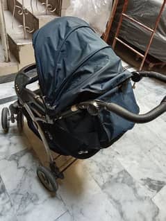 Garco Orignal stroller in good condition Serious buyers contact