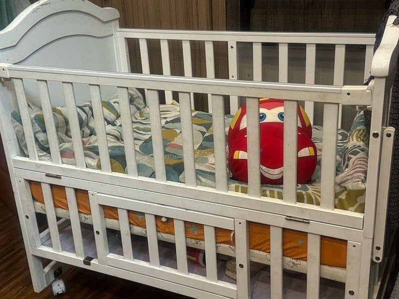 Tinnies wooden cot for sale 1