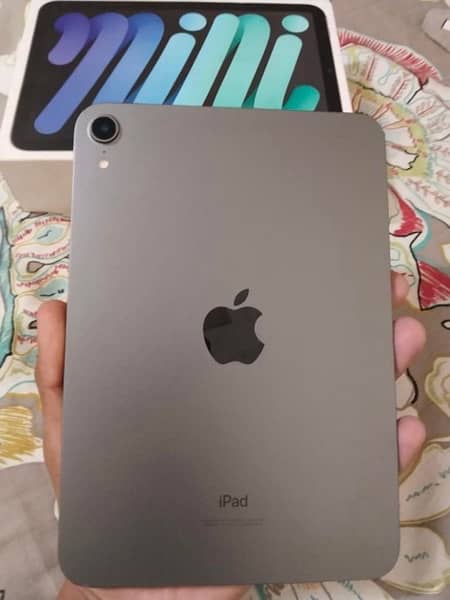 ipad mini 6 10/10 condition 64gb better time is 6hr 1
