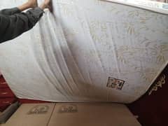 Queen size mattress slightly used 0