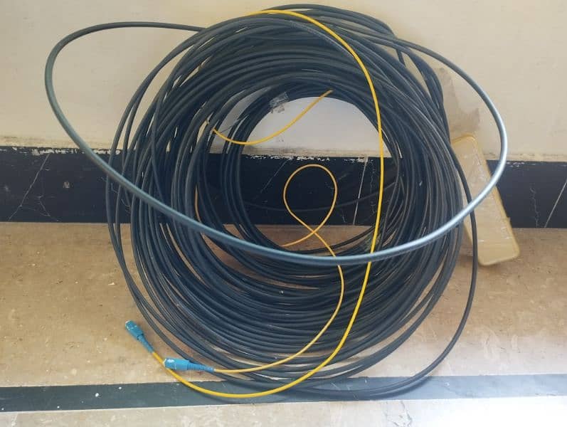 Huawei Fiber WiFi Router with 100 meters Cable 3
