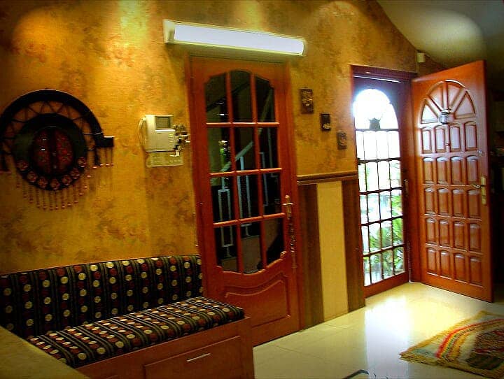 310 sq. yrd corner westopen double 5 bed dd luxurious furnished house block 4 gulshan-e-iqbal 10