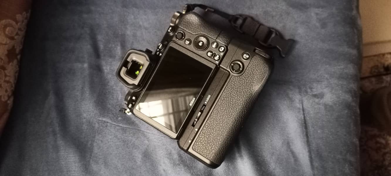 Nikon Z7ll /MB-N11 Grip New Boxed (Deal. ) 11
