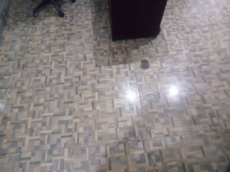 Small single office available for Rent 2