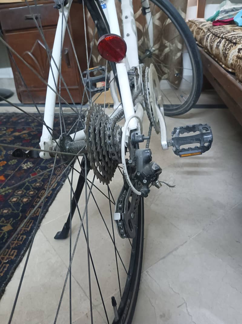 GIANT Escape R3 Road Bike for Sale 7