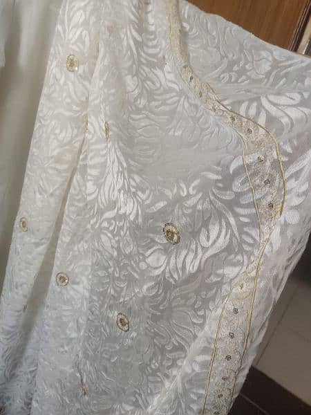 White dress and baroshia dupatta 5